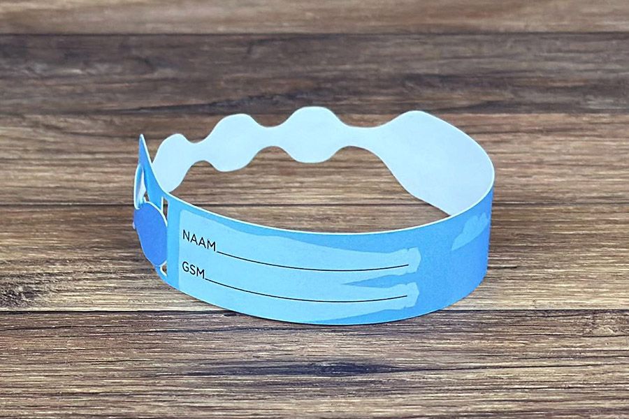 herbruikbare polsbandjes op kinder formaat met velden om een naam en telefoonnummer in te vullen
